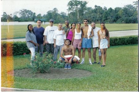 c'mon  frere  abdo  ki  a les  lunette  sen  ticheurte